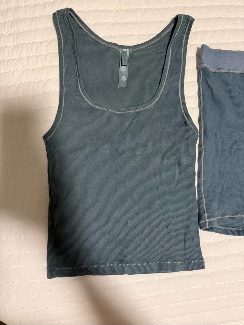SKIMS boxer/tank set! Size medium top, small bottoms